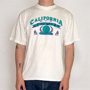 Y2K California USA Yacht Club Graphic Unisex T-Shirt L